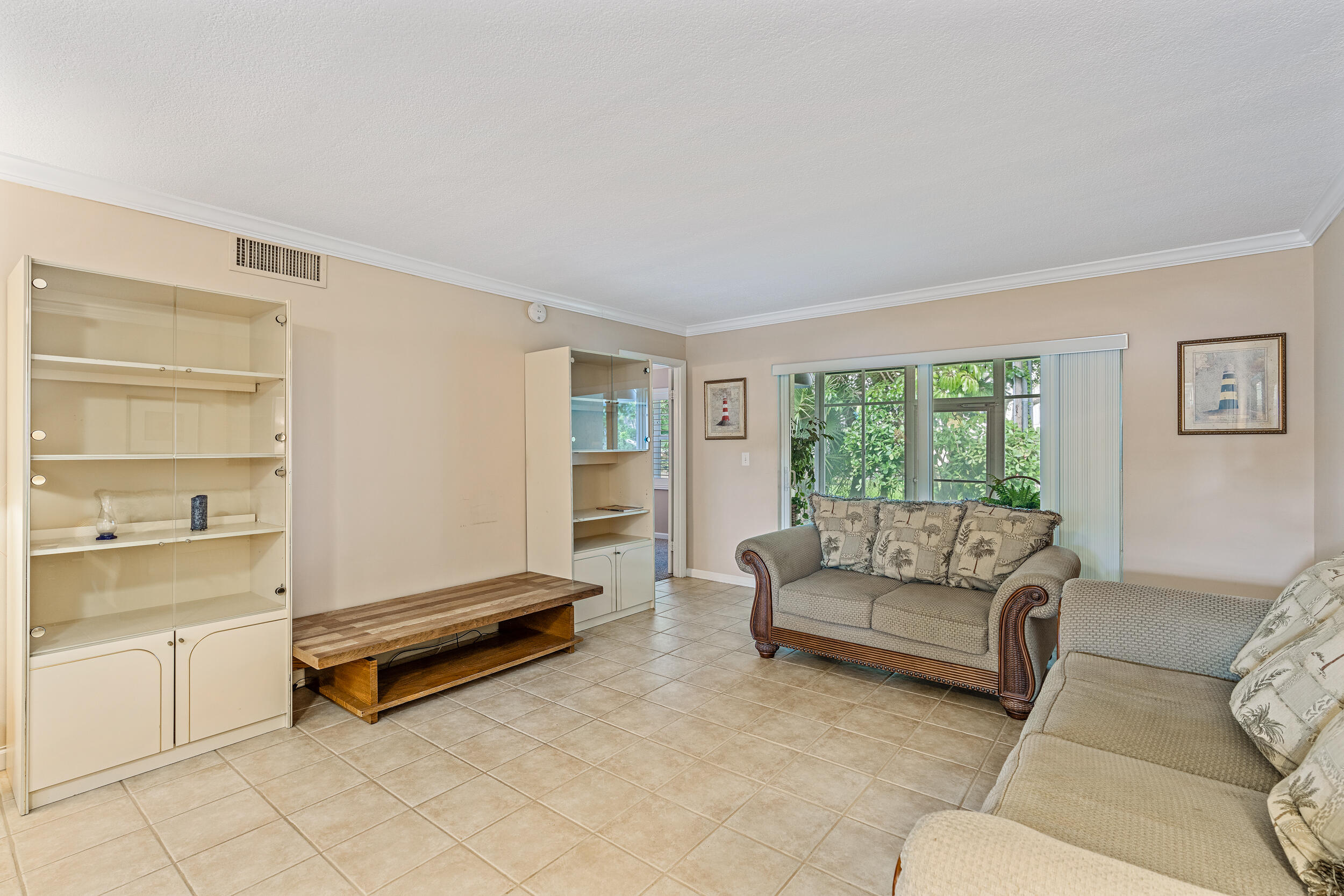 1280 Surf Road, Unit 102 Riviera Beach, FL 33404 - Photo 5 of 13 1280 Surf Ave #102-6