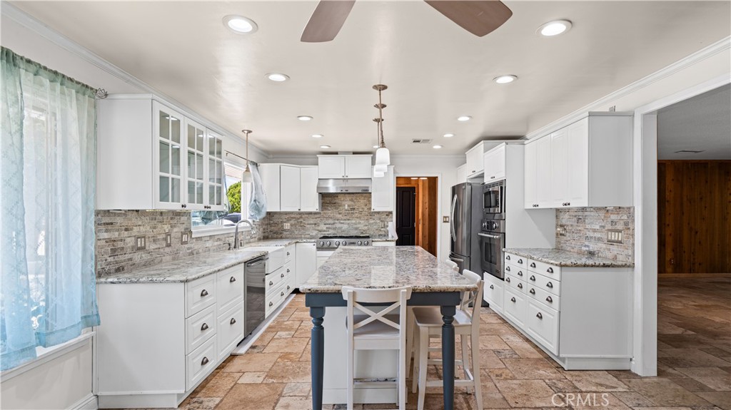 28736 Warren Road Hemet, CA 92545 - Photo 9 of 58