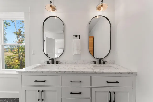 $1,195,000 | 9 Paulsen Drive, Scarborough, ME 04074