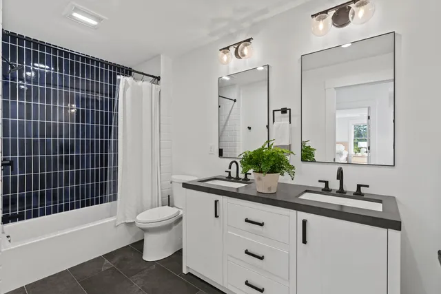 $1,195,000 | 9 Paulsen Drive, Scarborough, ME 04074