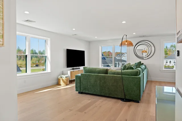 $1,195,000 | 9 Paulsen Drive, Scarborough, ME 04074