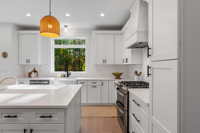 $1,195,000 | 9 Paulsen Drive, Scarborough, ME 04074