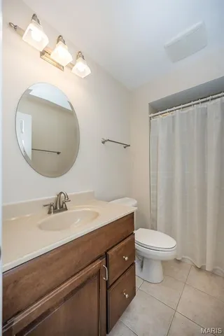 $649,000 | 135 Greentrails Drive South, Chesterfield, MO 63017