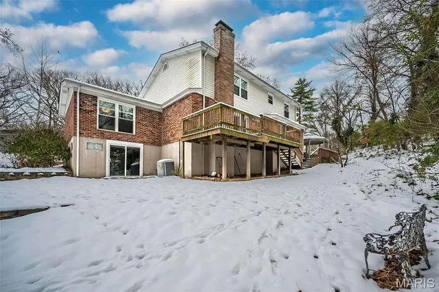 $649,000 | 135 Greentrails Drive South, Chesterfield, MO 63017