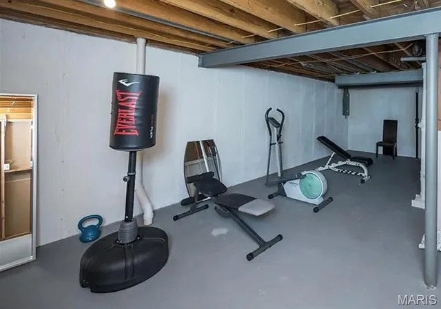 $649,000 | 135 Greentrails Drive South, Chesterfield, MO 63017