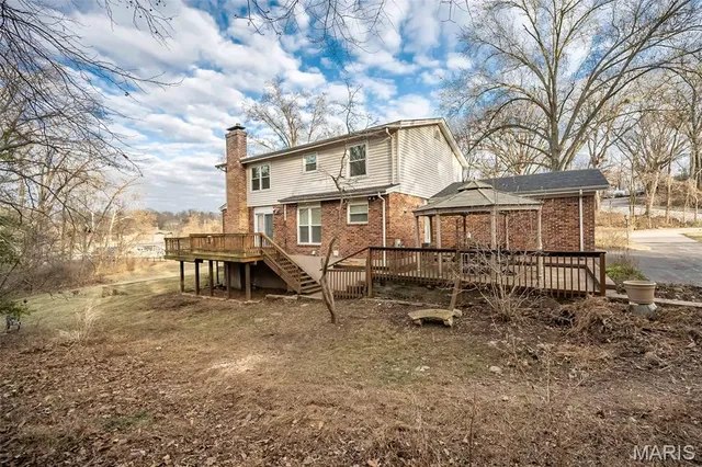 $649,000 | 135 Greentrails Drive South, Chesterfield, MO 63017