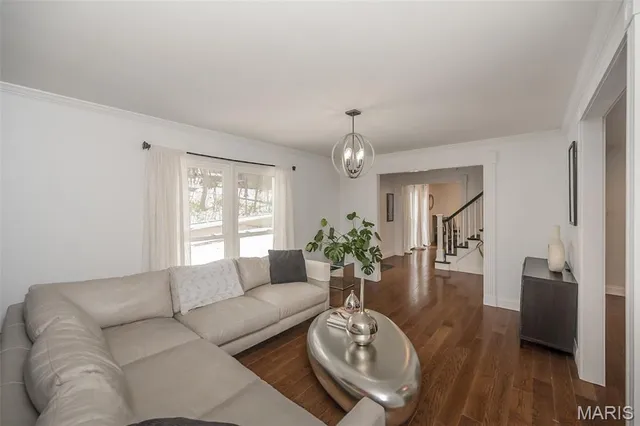 $649,000 | 135 Greentrails Drive South, Chesterfield, MO 63017