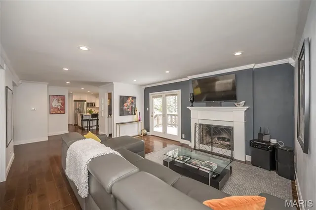 $649,000 | 135 Greentrails Drive South, Chesterfield, MO 63017