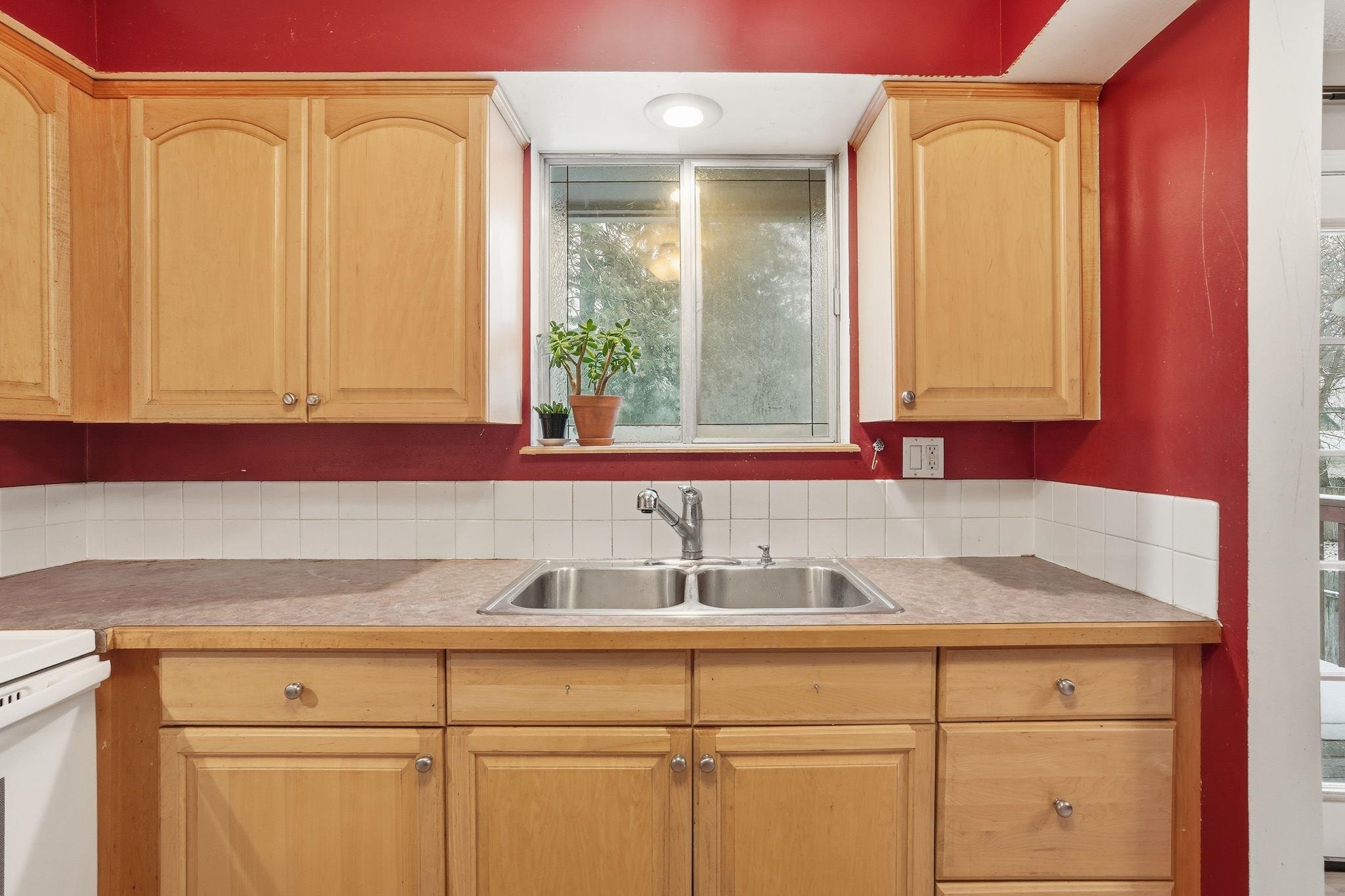 3111 South Arthur Street Spokane, WA 99203 - Photo 9 of 35