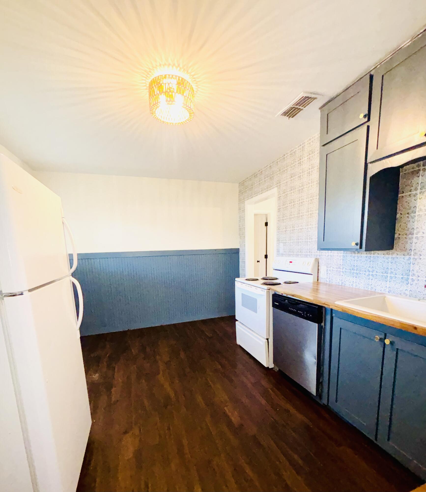 4702 40th Street Lubbock, TX 79414 - Photo 15 of 23 IMG_1964