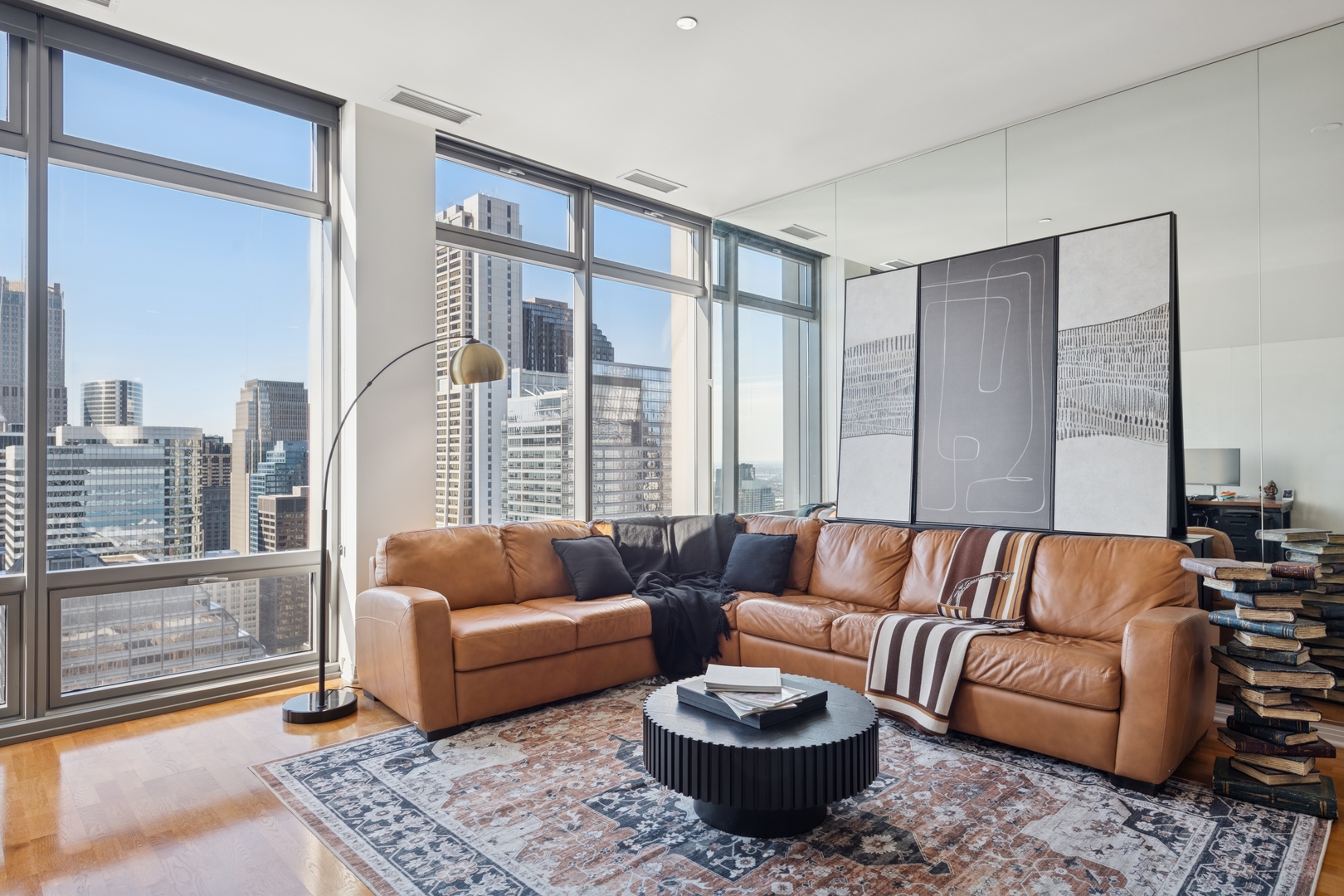 65 East Monroe Street, Unit 4111 Chicago, IL 60603 - Photo 5 of 12