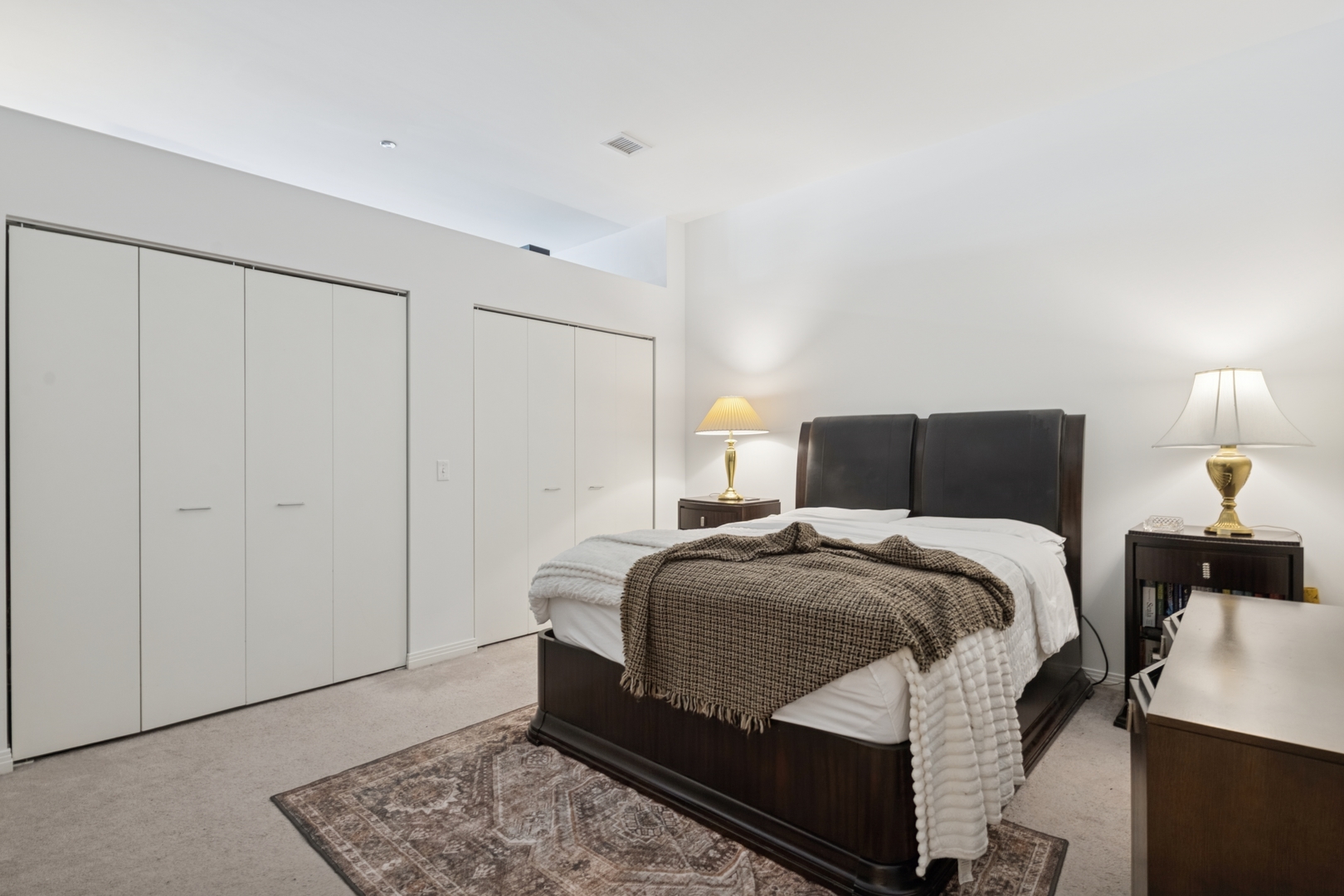 65 East Monroe Street, Unit 4111 Chicago, IL 60603 - Photo 8 of 12