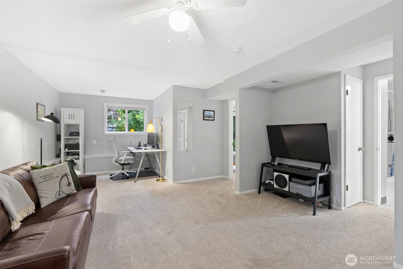 3238 Walnut Avenue Southwest Seattle, WA 98116 - Photo 24 of 40