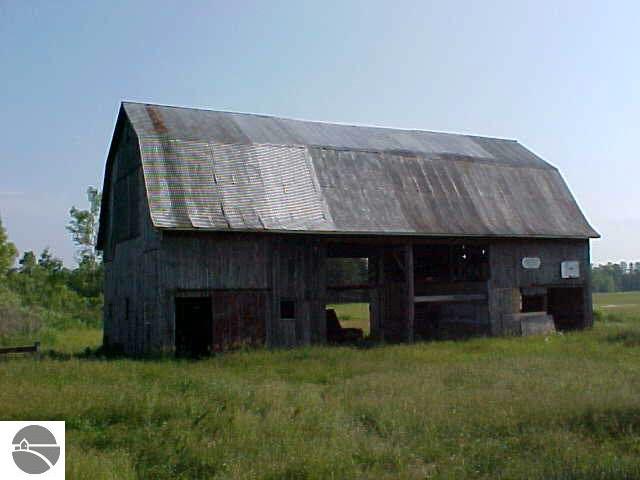 7636 Curtis Road Hale, MI 48739 - Photo 5 of 13 1751173-4.JPG