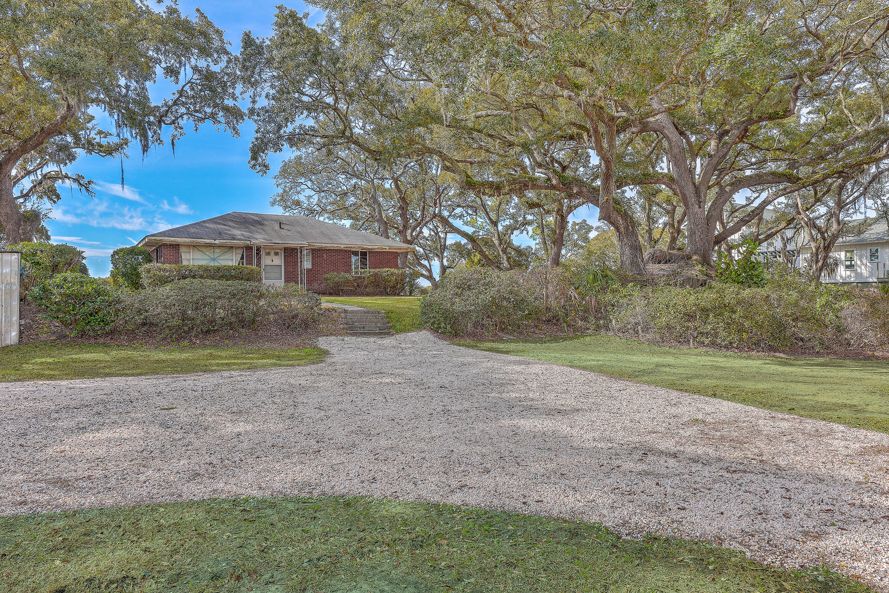 185 Wappoo Road Charleston, SC 29407 - Photo 20 of 65 ZYN_0183_4_5_6_7_8_9