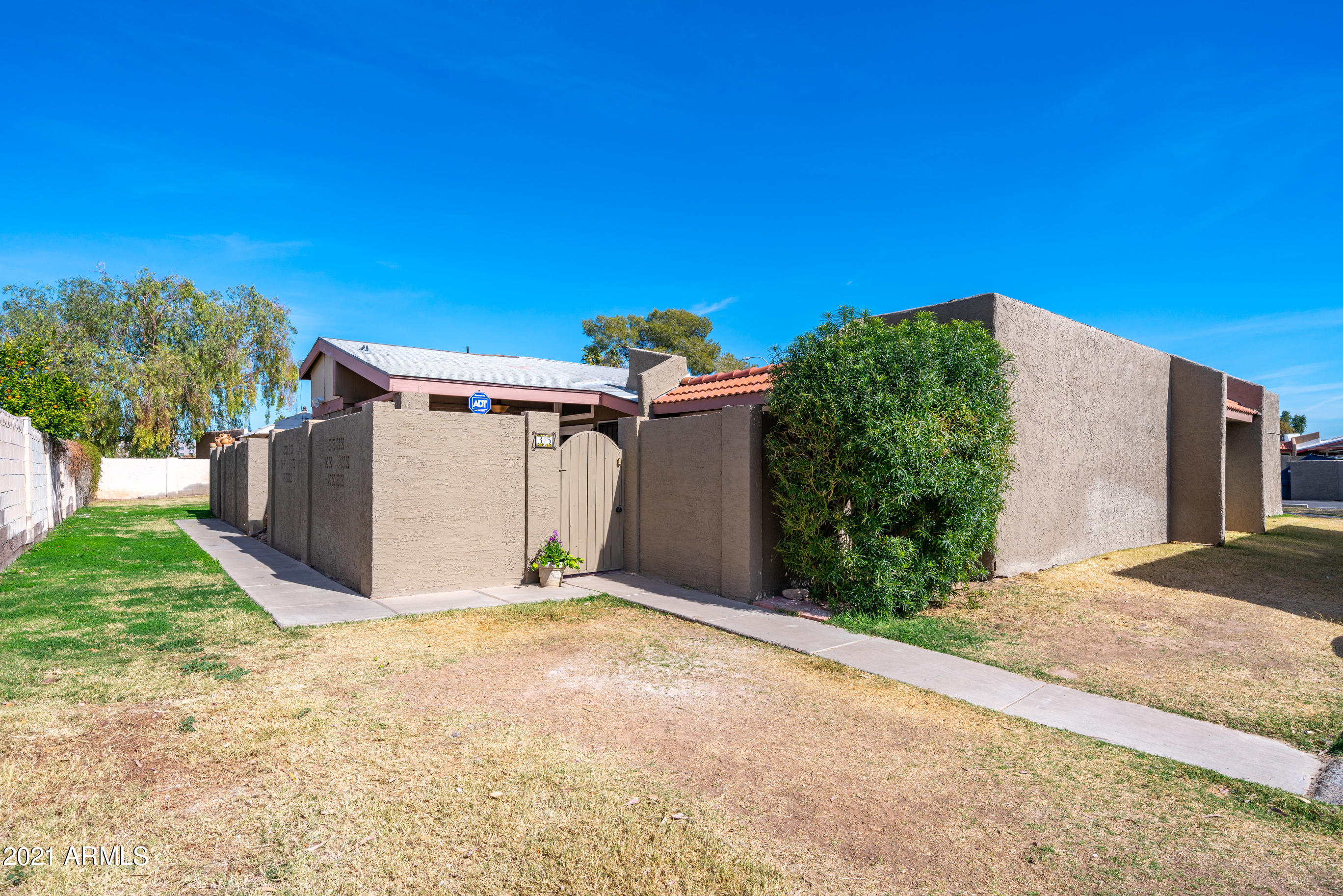 633 North May, Unit 35 Mesa, AZ 85201 - Photo 20 of 27 Welcome Home!
