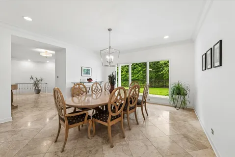 $1,750,000 | 14 Winnfield Circle, Northfield, IL 60093
