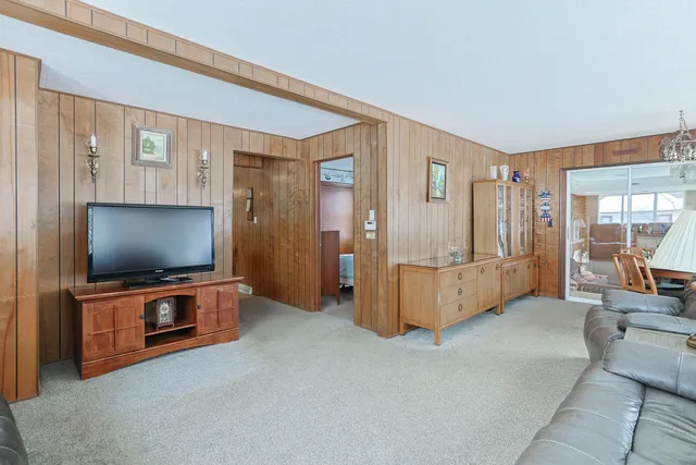 $499,000 | 15899 Lakeview Drive, Buchanan, MI 49107