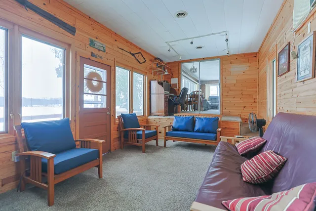 $499,000 | 15899 Lakeview Drive, Buchanan, MI 49107