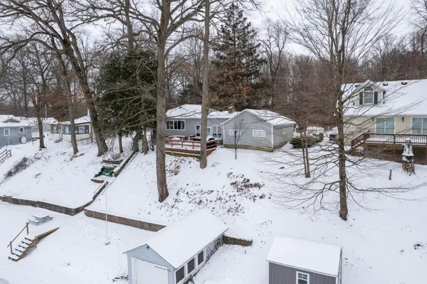 $499,000 | 15899 Lakeview Drive, Buchanan, MI 49107