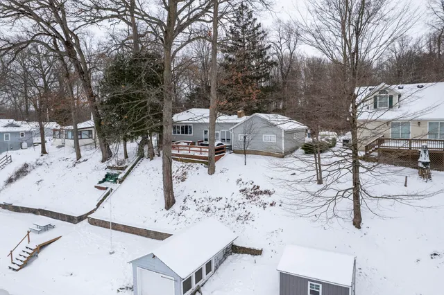 $499,000 | 15899 Lakeview Drive, Buchanan, MI 49107