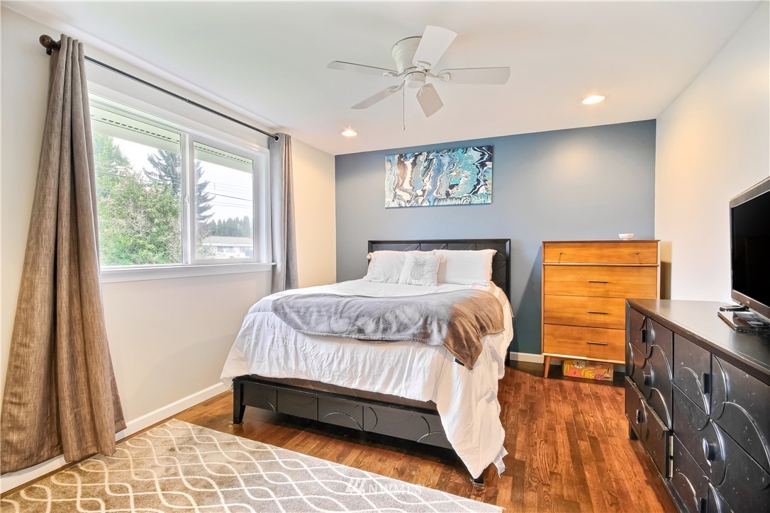 2276 Mitchell Road Southeast Port Orchard, WA 98366 - Photo 15 of 23 Gallery Image 15