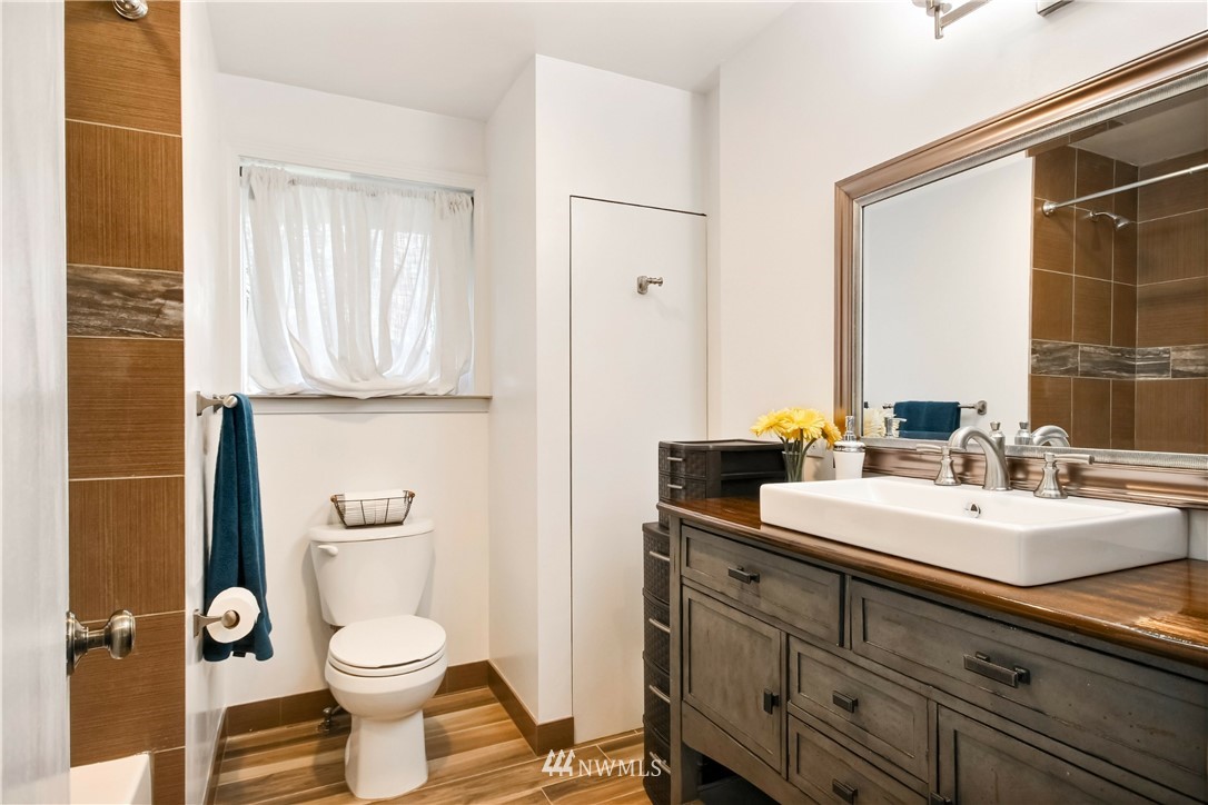 2276 Mitchell Road Southeast Port Orchard, WA 98366 - Photo 17 of 23 Gallery Image 17