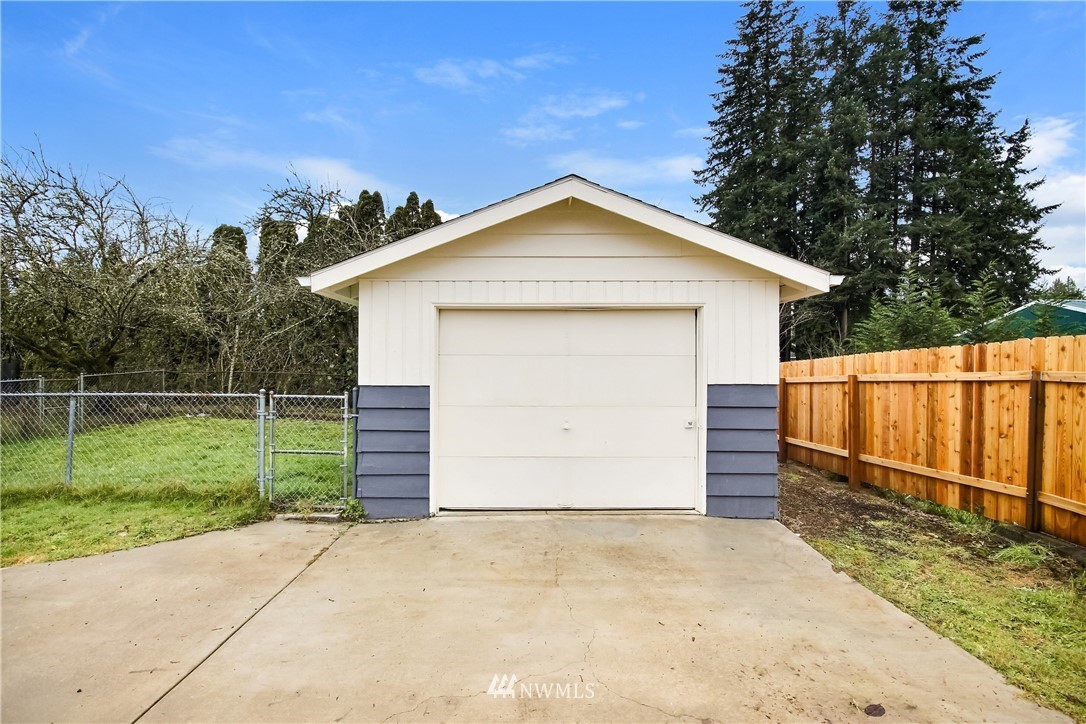 2276 Mitchell Road Southeast Port Orchard, WA 98366 - Photo 18 of 23 Gallery Image 18