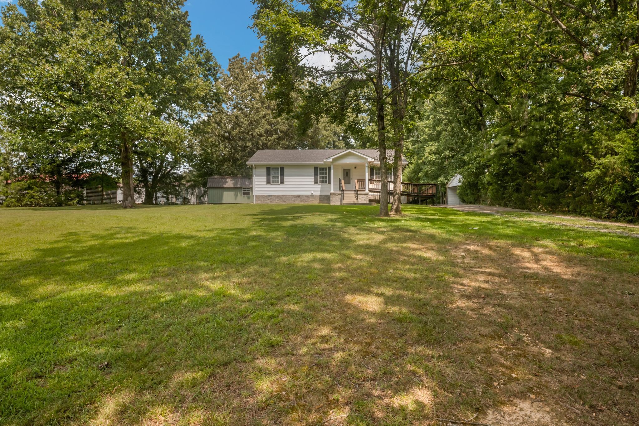 610 Old Stewart Road Tennessee Ridge, TN 37178 - Photo 1 of 32