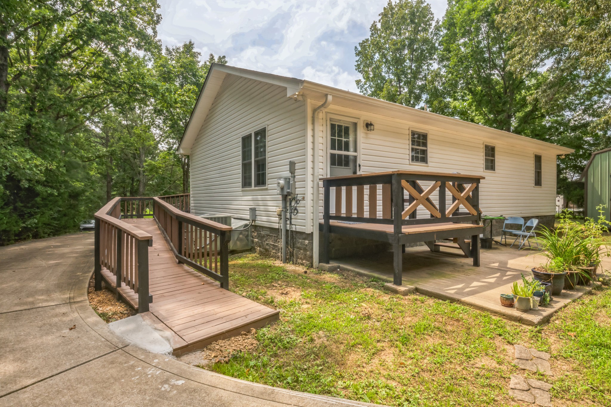 610 Old Stewart Road Tennessee Ridge, TN 37178 - Photo 19 of 32