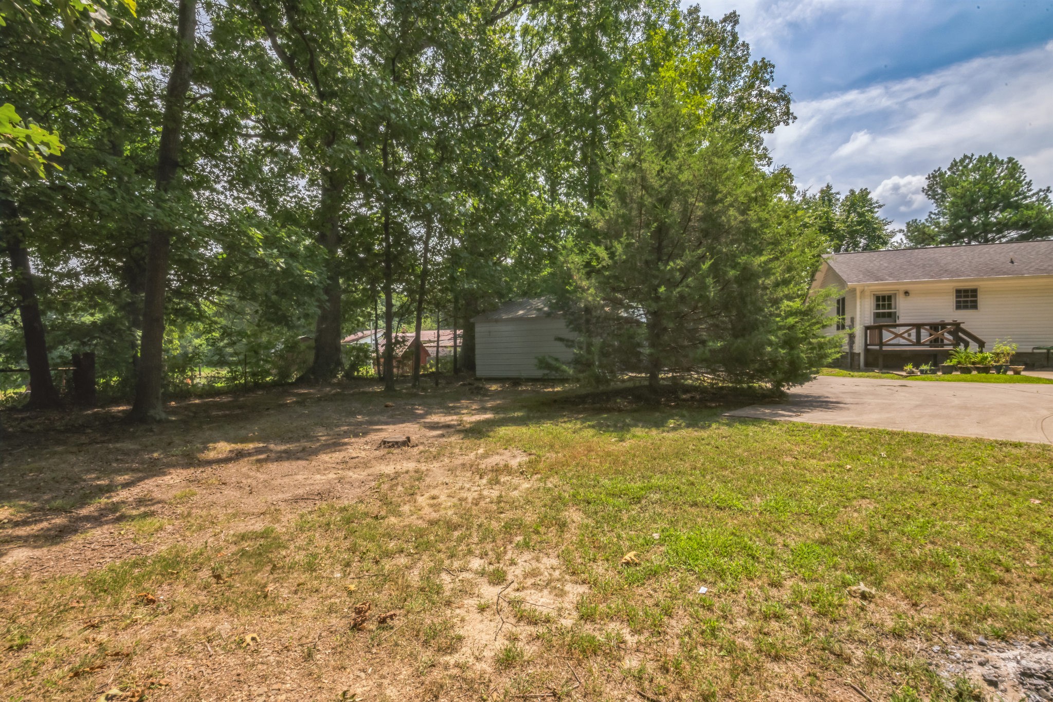 610 Old Stewart Road Tennessee Ridge, TN 37178 - Photo 23 of 32
