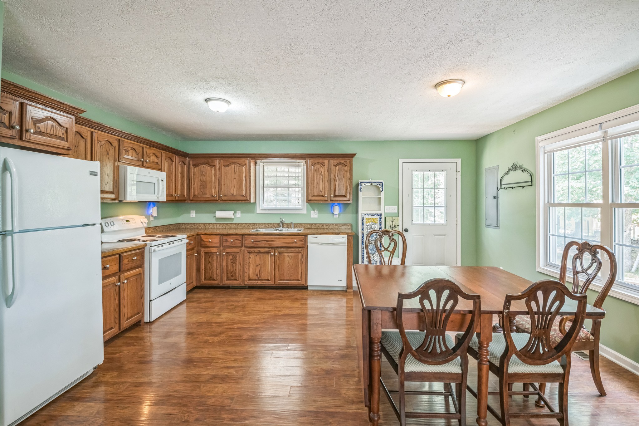 610 Old Stewart Road Tennessee Ridge, TN 37178 - Photo 9 of 32