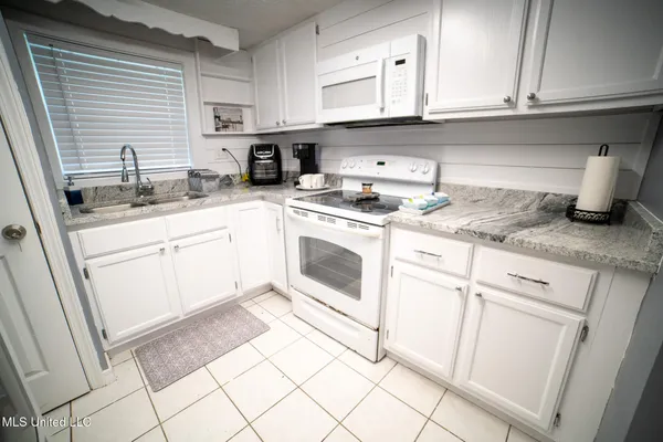 $399,000 | 10954 Old Highway 67, D'Iberville, MS 39540