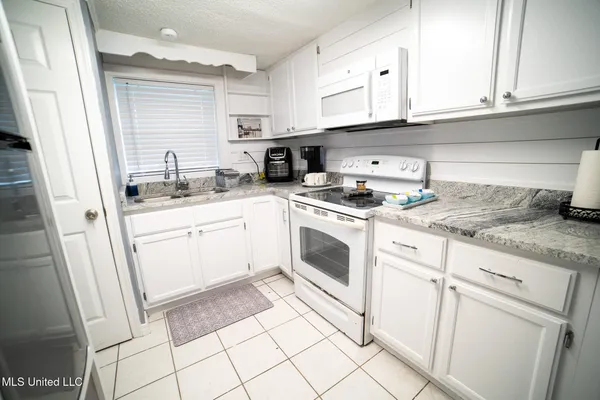 $399,000 | 10954 Old Highway 67, D'Iberville, MS 39540