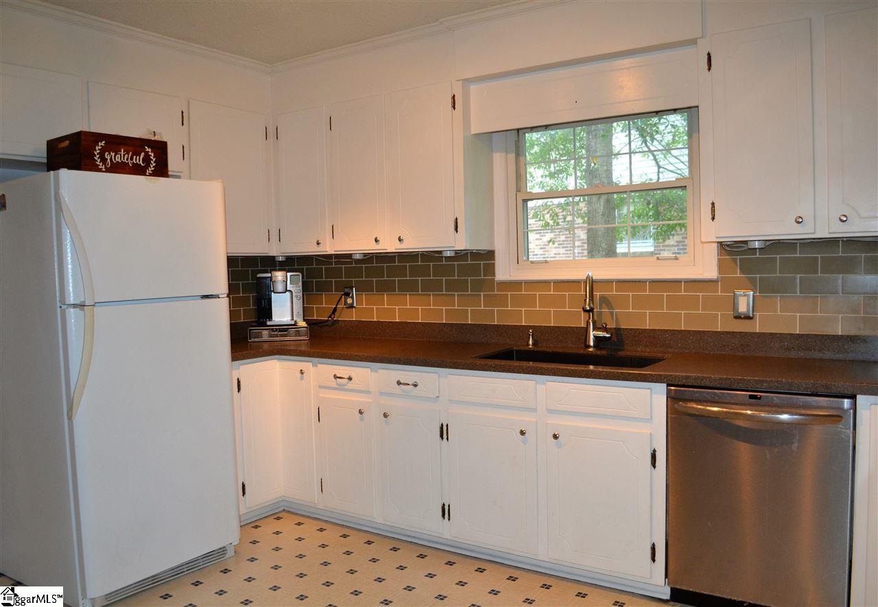 402 Griffin Road Greenville, SC 29607 - Photo 12 of 33 Gallery Image 12