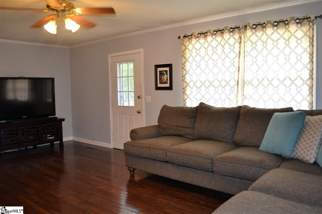 402 Griffin Road Greenville, SC 29607 - Photo 17 of 33 Gallery Image 17