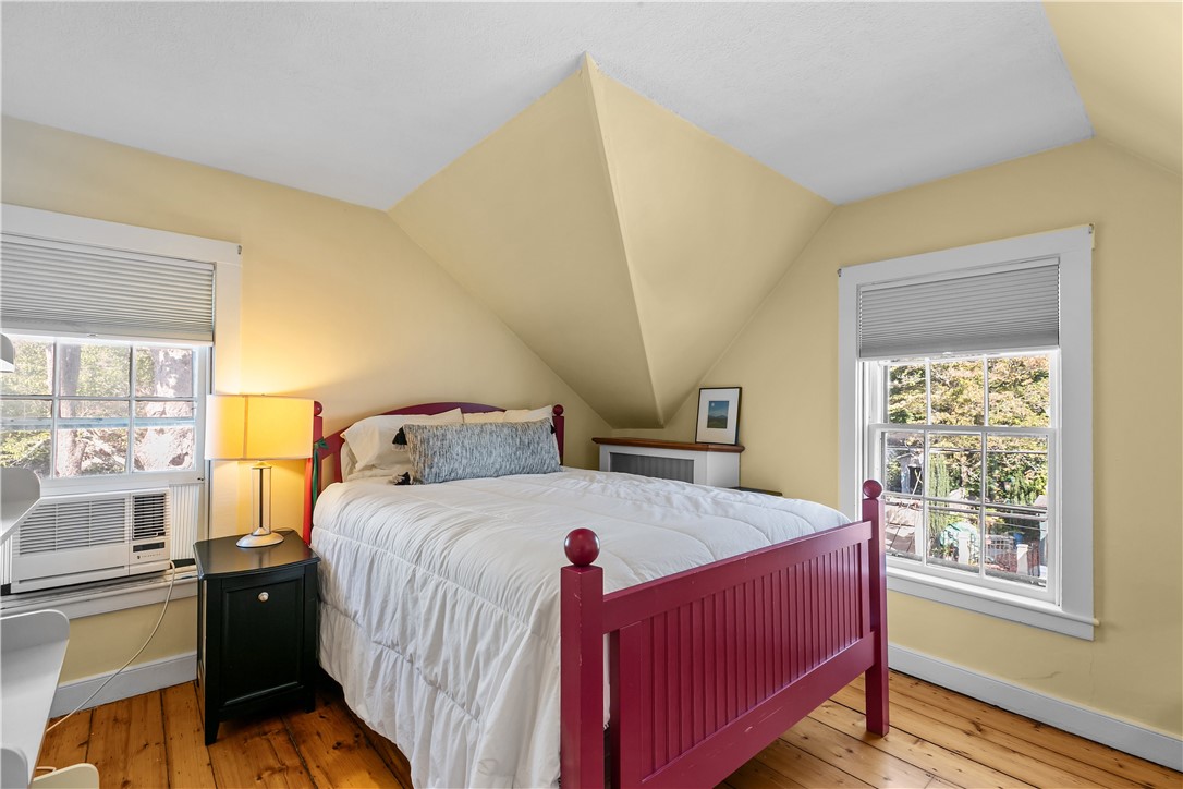 58 2nd Street Newport, RI 02840 - Photo 28 of 39