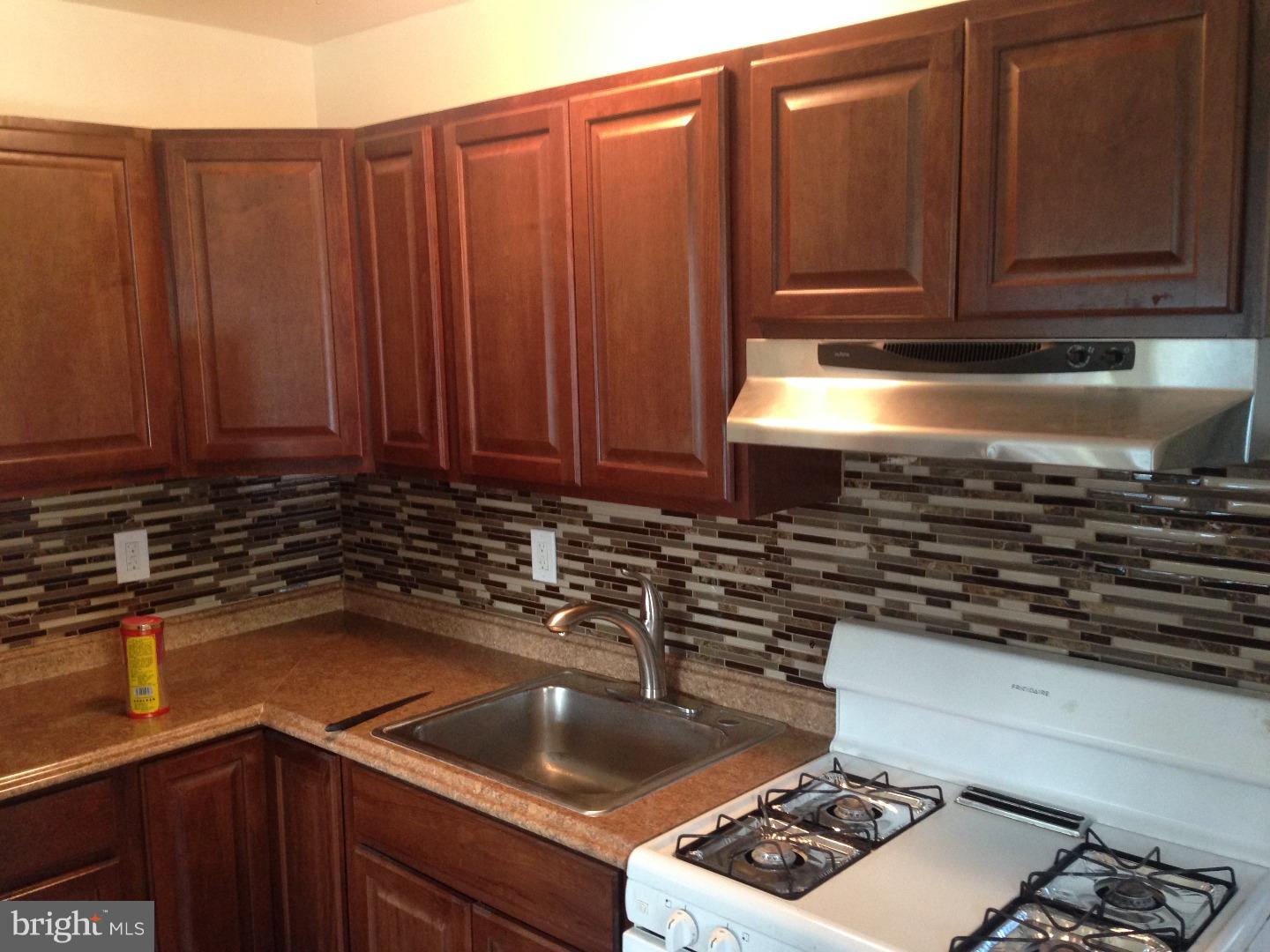 1009 Ripley Street Philadelphia, PA 19111 - Photo 7 of 17 Gallery Image 7