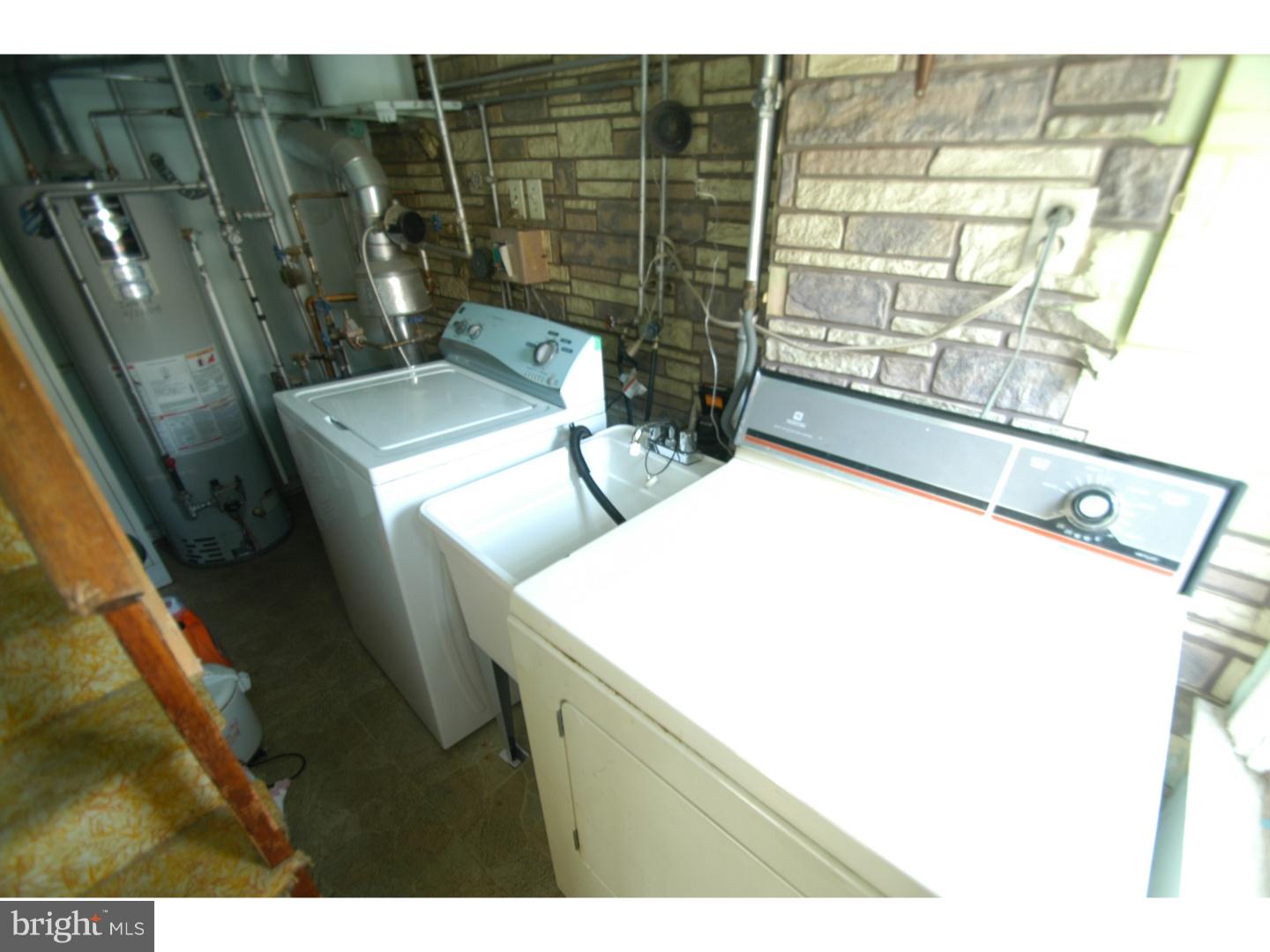 1009 Ripley Street Philadelphia, PA 19111 - Photo 9 of 17 Gallery Image 9