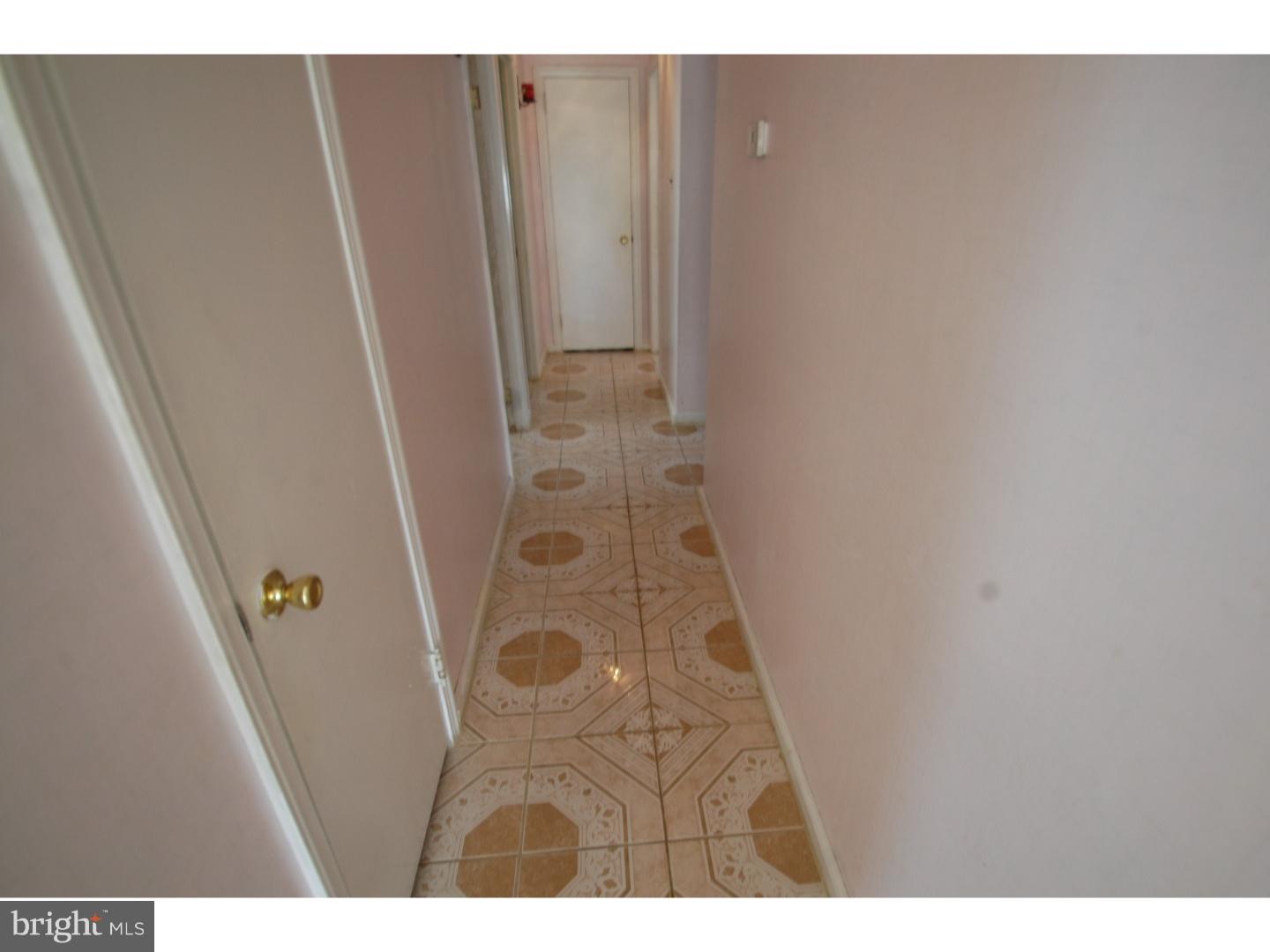 1009 Ripley Street Philadelphia, PA 19111 - Photo 10 of 17 Gallery Image 10