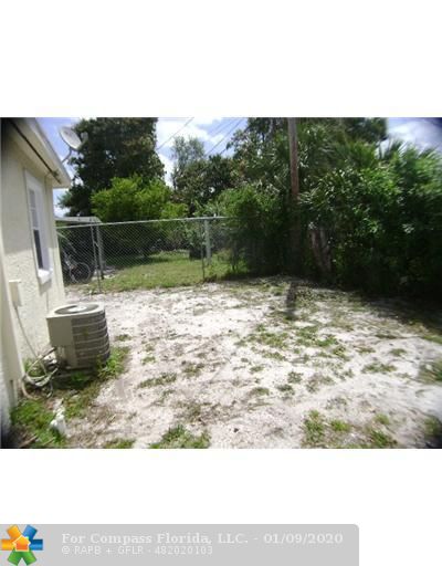 191 West 35th Street Riviera Beach, FL 33404 - Photo 12 of 15 Exterior Back