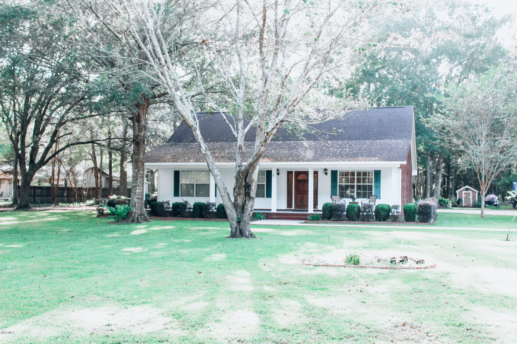 17331 Della Roper Road East Moss Point, MS 39562 - Photo 4 of 29 IMG_2608