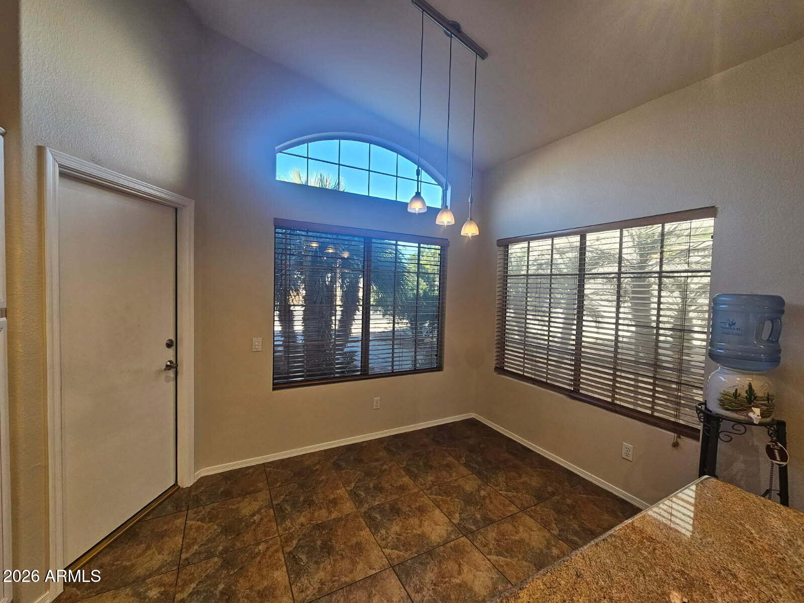 285 West Washington Avenue Gilbert, AZ 85233 - Photo 4 of 15 Dining Area