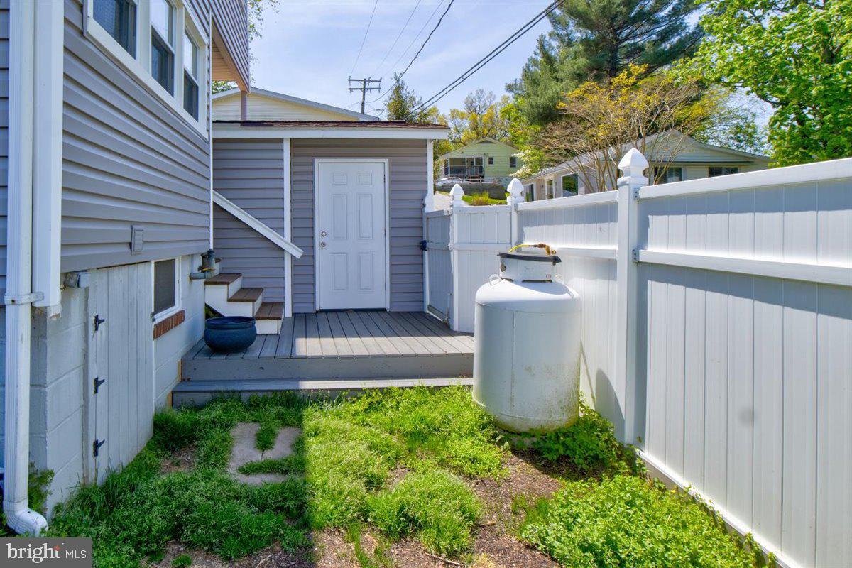 7517 B Street Chesapeake Beach, MD 20732 - Photo 21 of 78 Storage shed