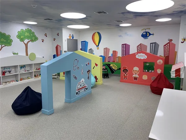 $449,999 | 5350 Northwest 84th Avenue, Unit 1803, Doral, FL 33166