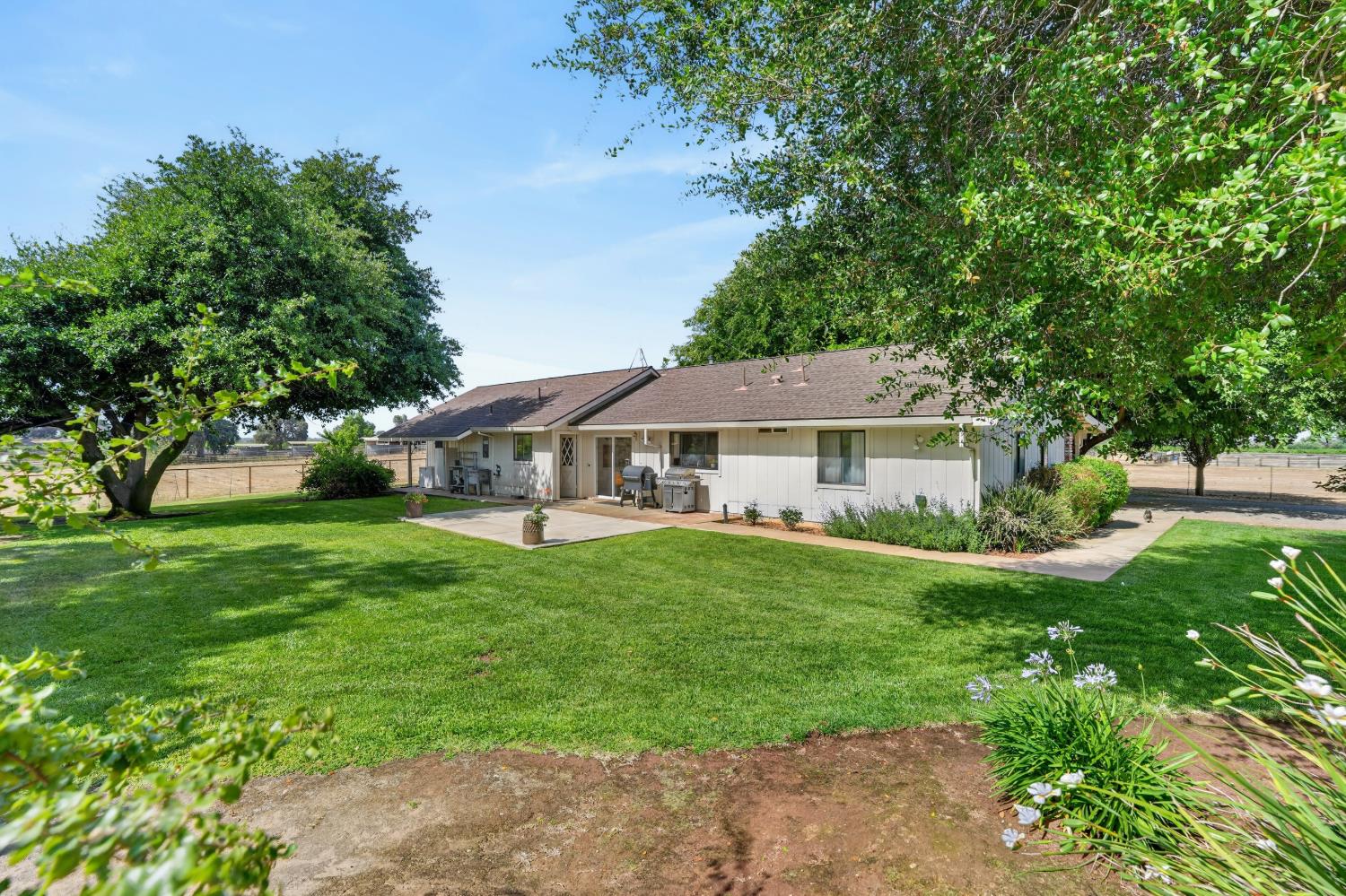 17500 Collier Road East Acampo, CA 95220 - Photo 6 of 65