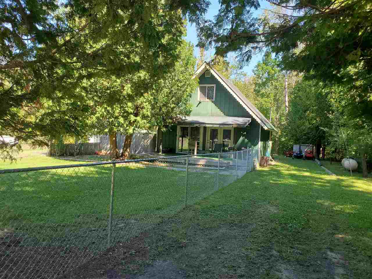 8060 Platte Road Beulah, MI 49617 - Photo 1 of 13 1892492.JPG