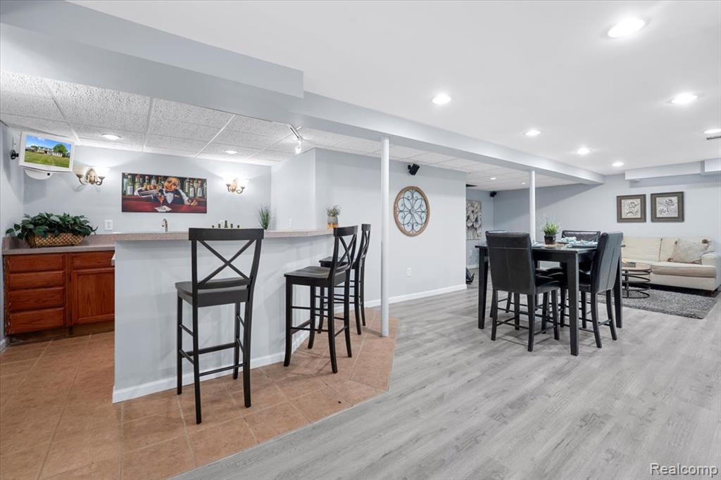 12052 Wildwing Road Plymouth, MI 48170 - Photo 35 of 48 Gallery Image 35