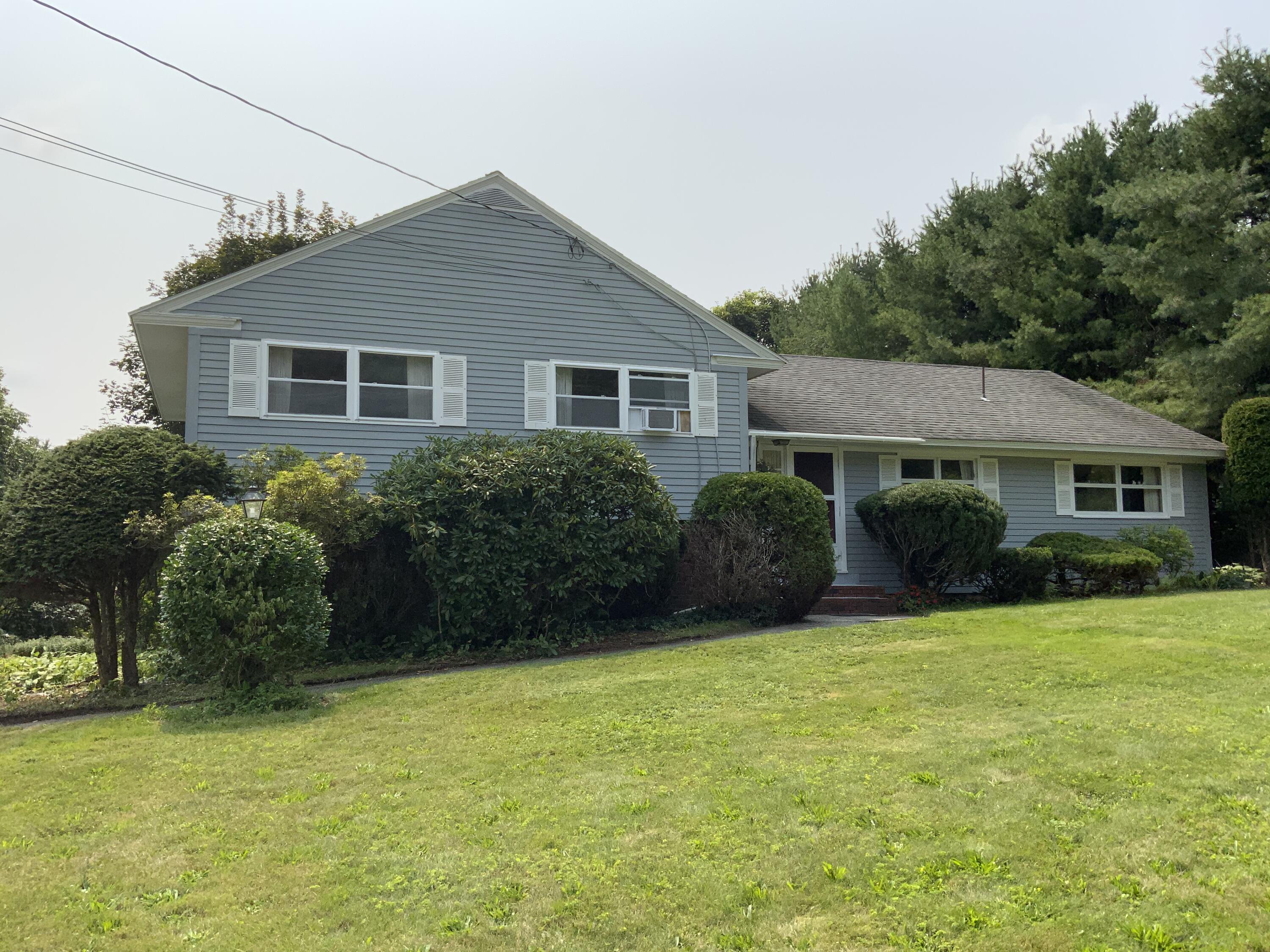 16 Mayflower Road Hallowell, ME 04347 - Photo 1 of 24 IMG_1291