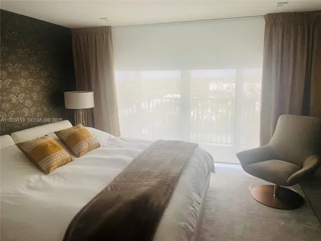 $10,000 | 881 Ocean Drive, Unit 9C, Key Biscayne, FL 33149